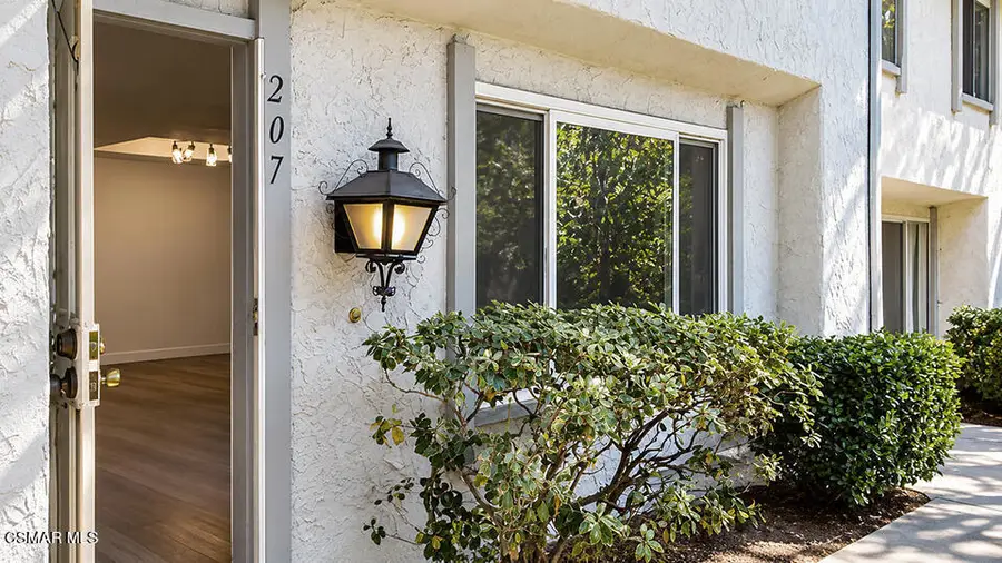 207 Green Heath Place, Thousand Oaks, CA 91361 - #3