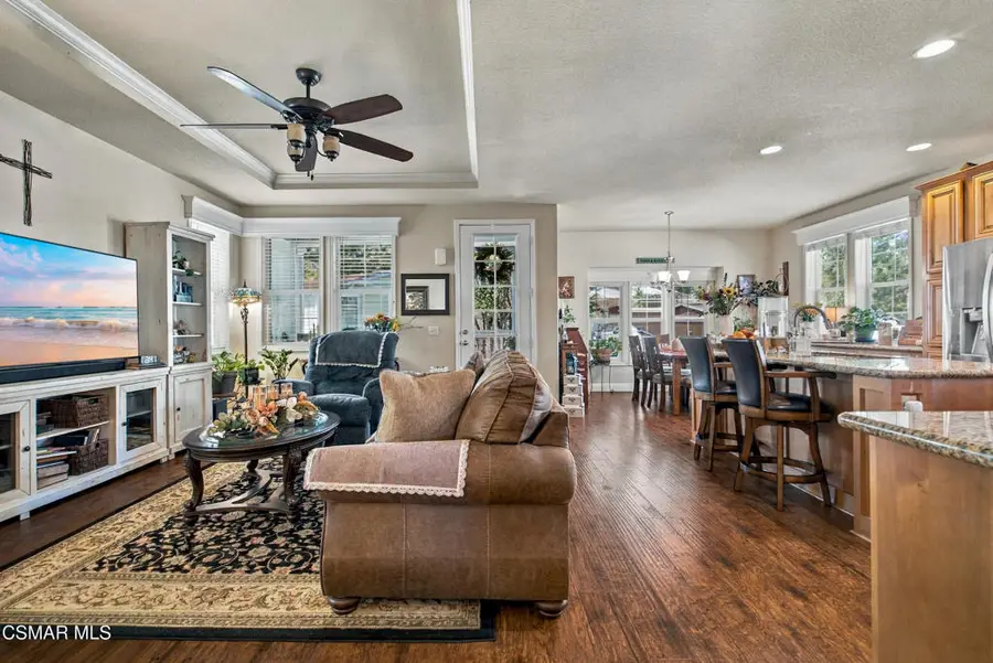 15455 Glenoaks Boulevard #414, Sylmar, CA 91342 - #3