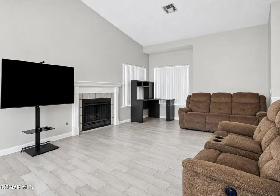 1768 Sierra View Avenue, Lancaster, CA 93535 - #3