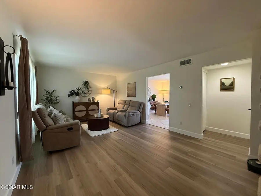 20112 Runnymede Street #3, Winnetka, CA 91306 - #3