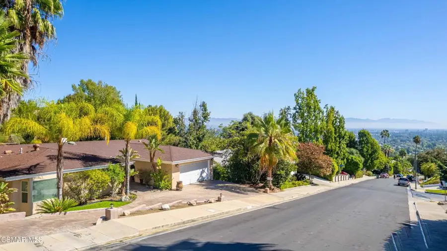 24701 Calvert Street, Woodland Hills, CA 91367 - #2