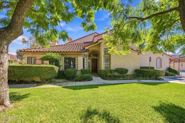 330 Country Club Drive #A, Simi Valley, CA 93065