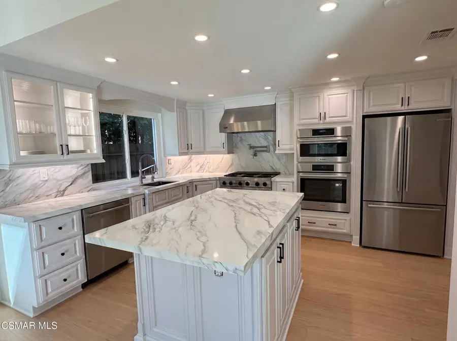 3273 Heatherglow Street, Thousand Oaks, CA 91360 - #2