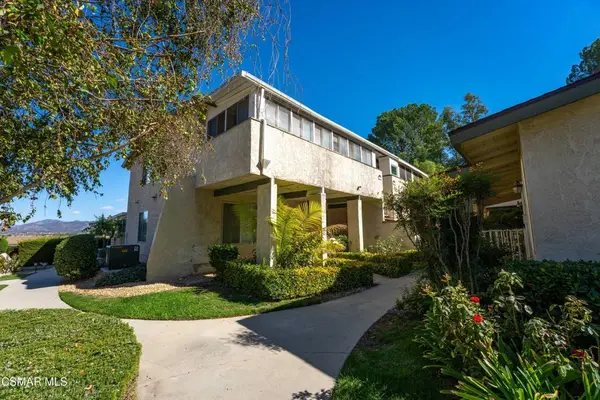 19820 Spanish Oak Drive, Newhall, CA 91321
