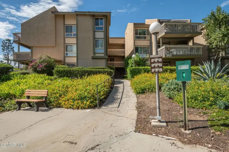351 Chestnut Hill Court #16, Thousand Oaks, CA 91360 - #2