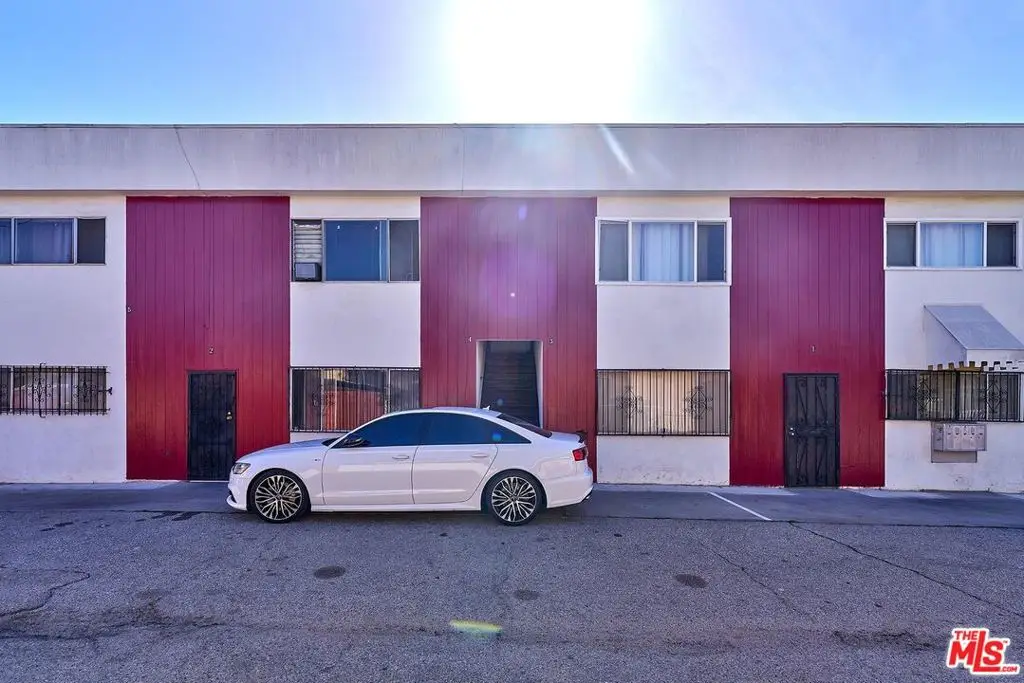 3568 S Budlong Avenue, Los Angeles, CA 90007 - #1
