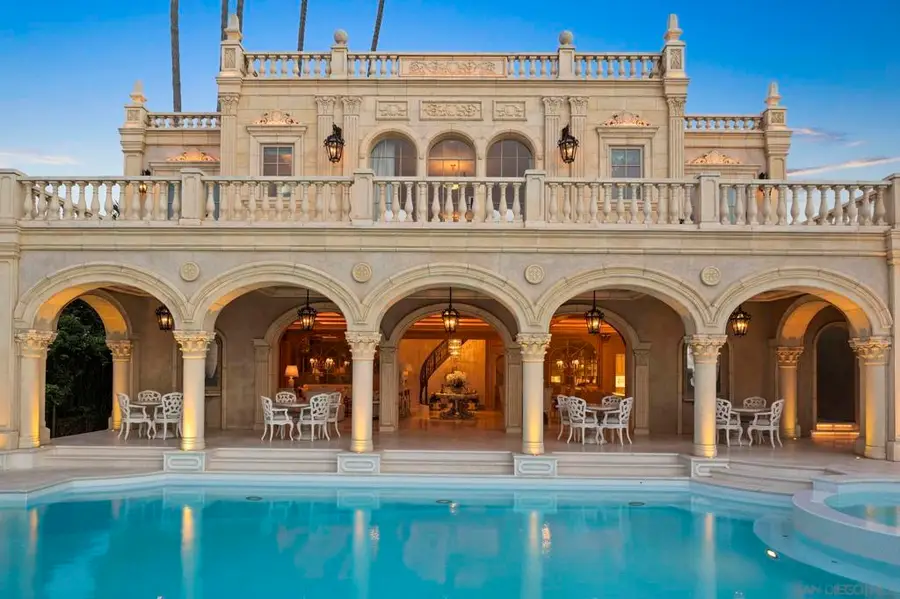 1900 Spindrift Dr, La Jolla, CA 92037 - Image #3