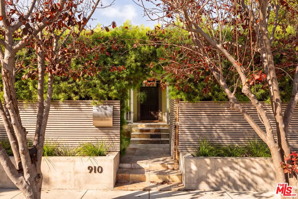 910 Superba Avenue, Venice, CA 90291 - #1