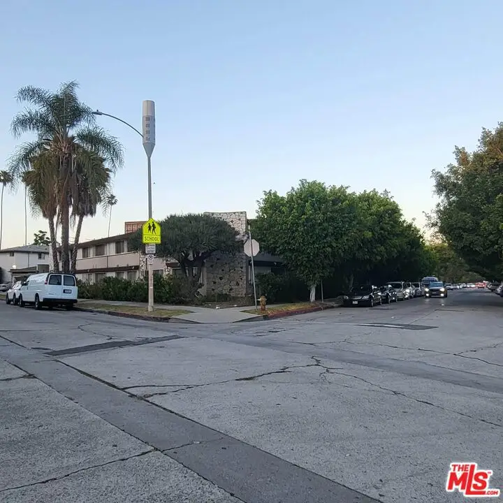 4085 W 7th Street, Los Angeles, CA 90005 - #3