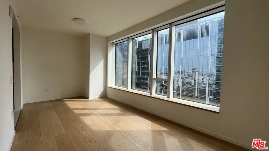 889 Francisco Street #807, Los Angeles, CA 90017 - #3