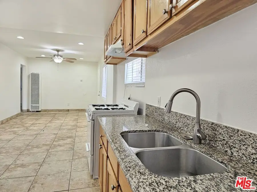 204 N Spring Avenue, Compton, CA 90221 - #3