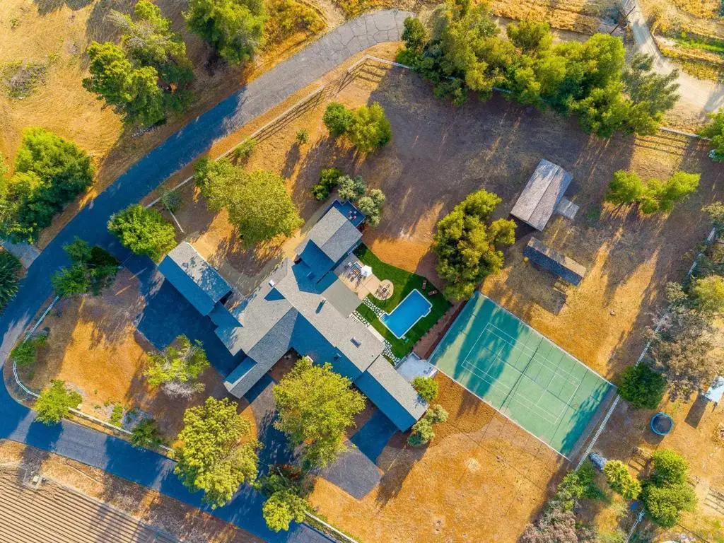 28114 Queensbridge Rd, Valley Center, CA 92082 - #1