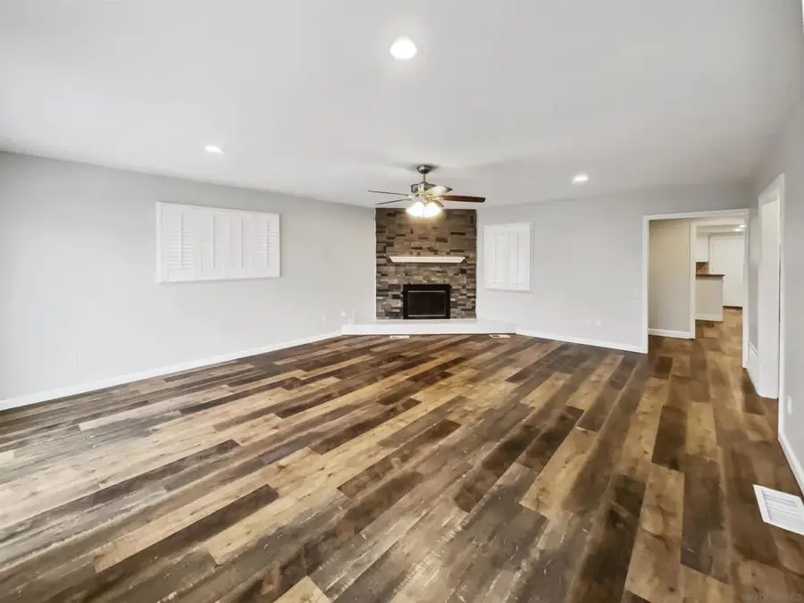 212 S Wisconsin St, Fallbrook, CA 92028 - Image #3