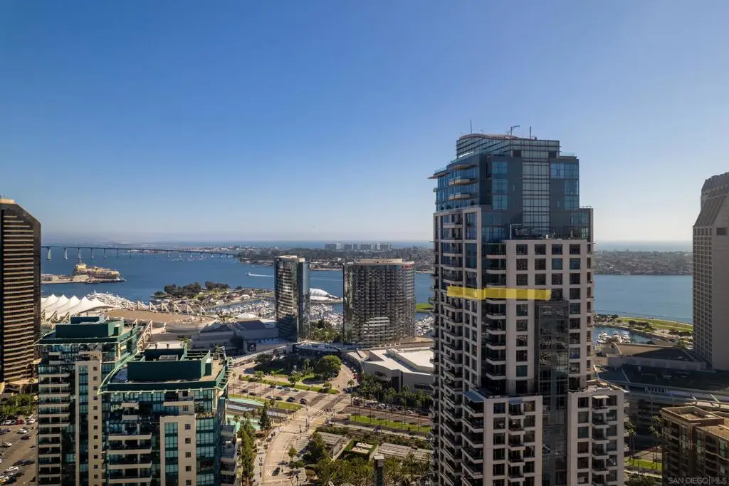 550 Front St #2702, San Diego, CA 92101 - Image #1