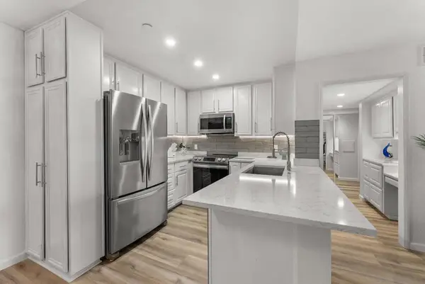 850 State Street #411, San Diego, CA 92101