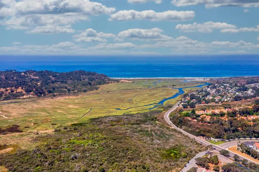3811 Via Del Mar, San Diego, CA 92130 - #3