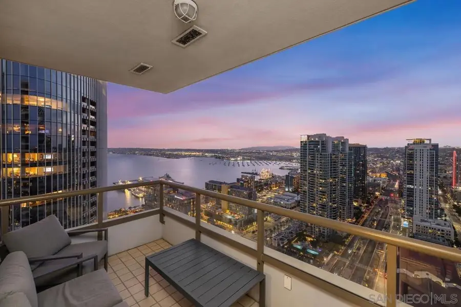 700 W E St #3502, San Diego, CA 92101 - Image #2
