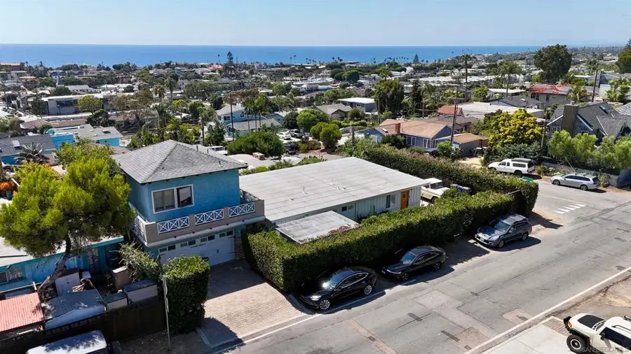 900 Cornish Dr, Encinitas, CA 92024 - Image #2