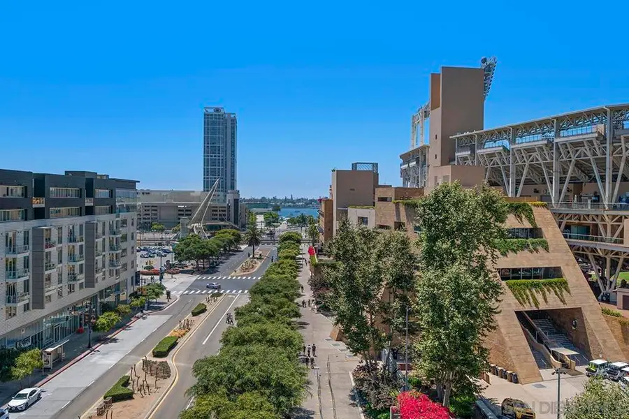 206 Park Blvd #704, San Diego, CA 92101 - Image #3