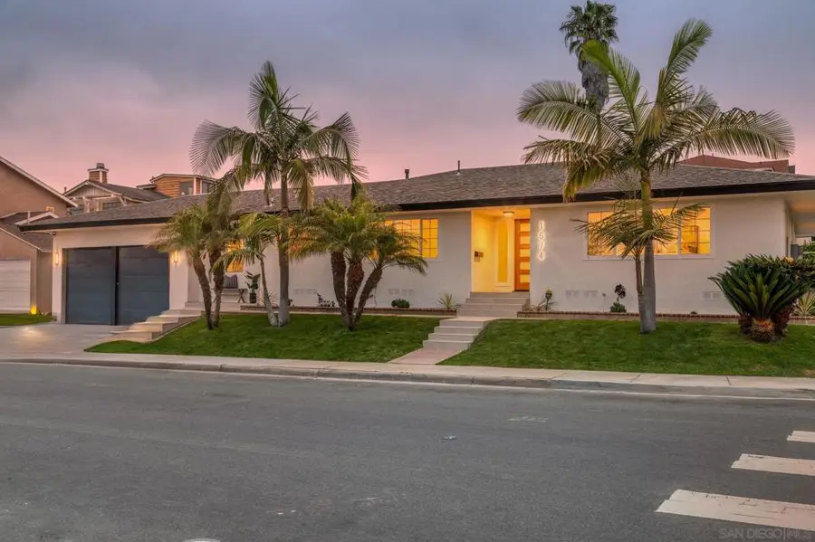 1674 Evergreen Street, San Diego, CA 92106 - Image #2