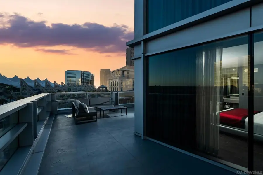 207 5th Ave #702, San Diego, CA 92101 - #3