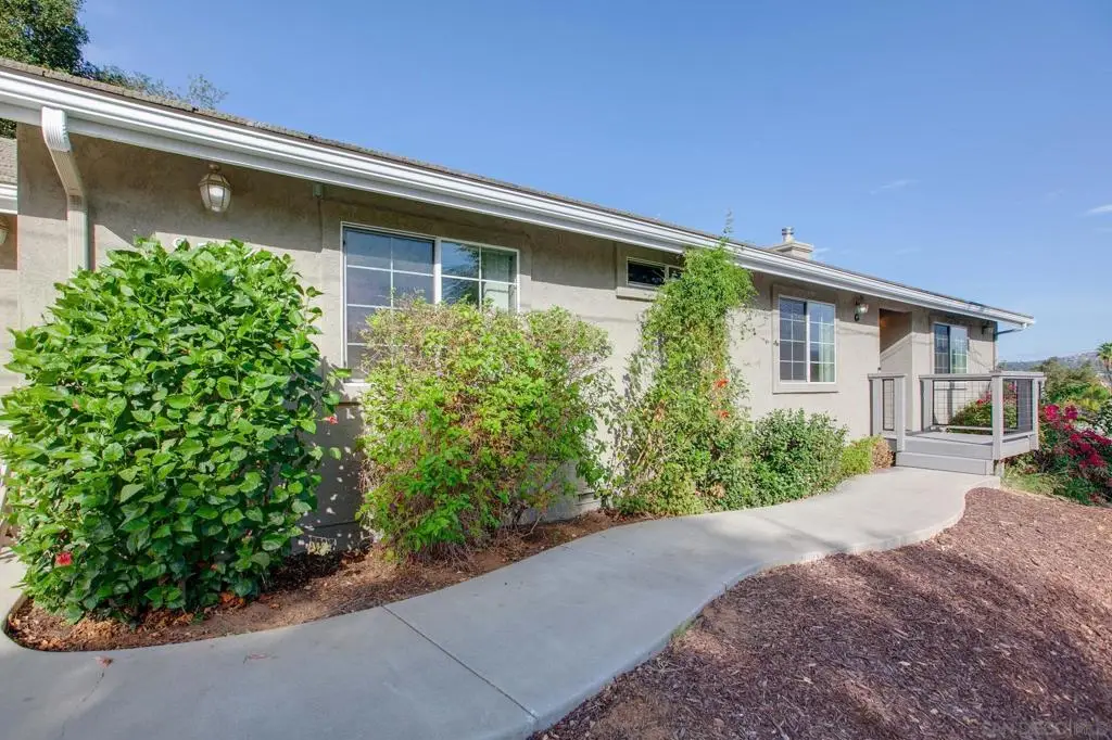 9753 Shamrock Ln, Lakeside, CA 92040 - Image #1