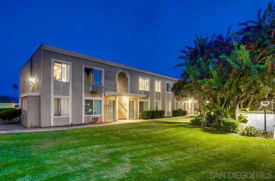 1240 N Broadway #31, Escondido, CA 92026 - Image #2