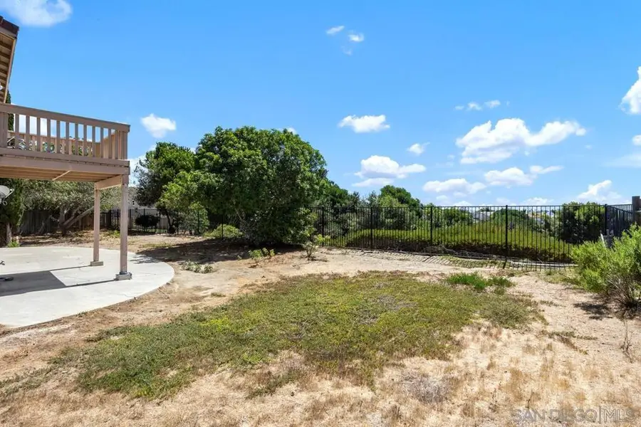 408 Shadow Tree Dr, Oceanside, CA 92058 - #3