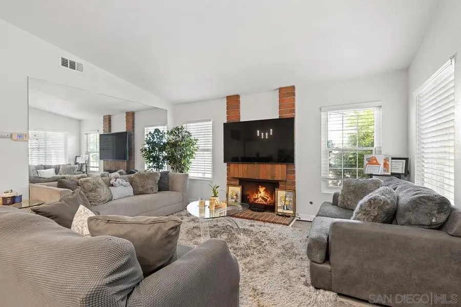 2412 Teaberry Glen, Escondido, CA 92027 - Image #3