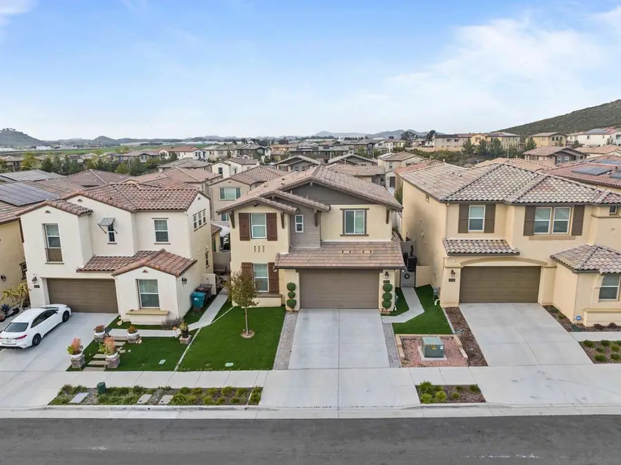 38512 Rosegate Pl, Murrieta, CA 92563 - Image #2