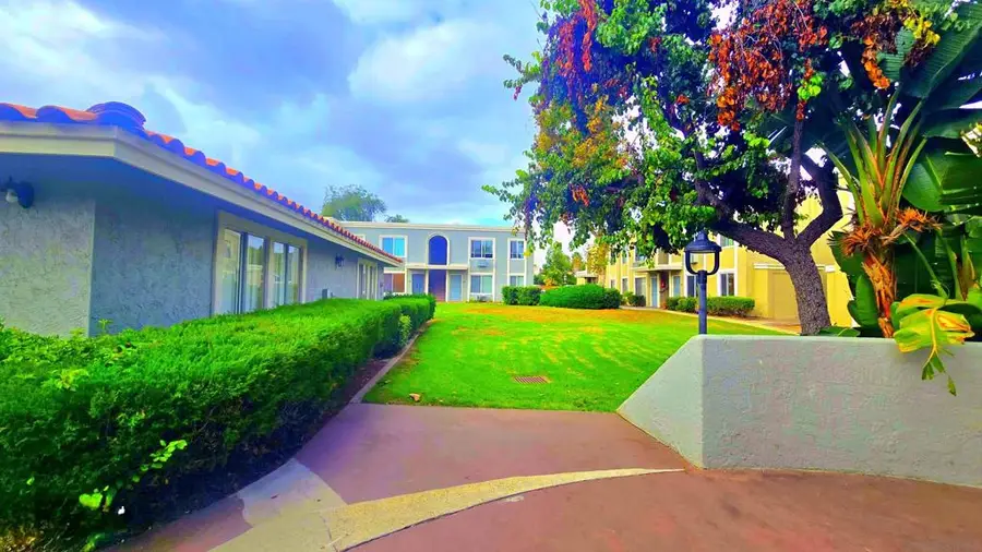 1240 North Broadway #5, Escondido, CA 92026 - Image #3