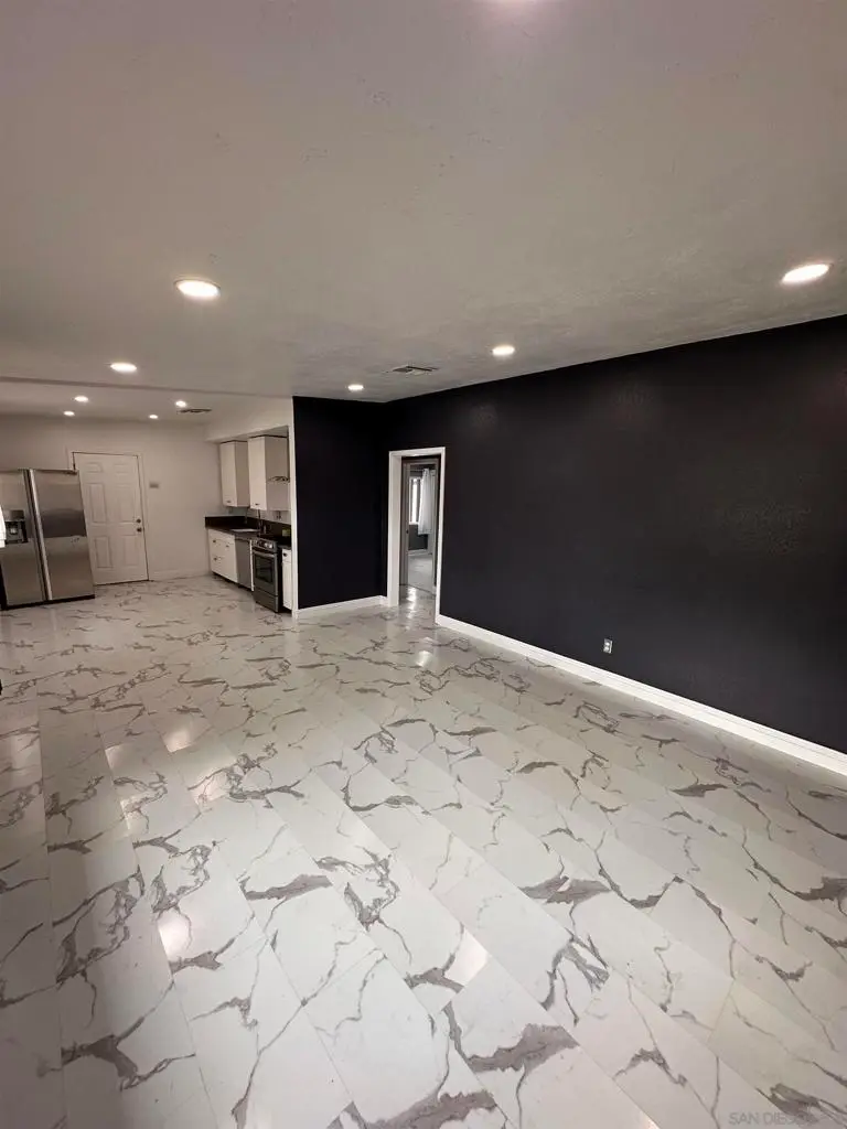 736 Jewell Drive, San Diego, CA 92113 - Image #2