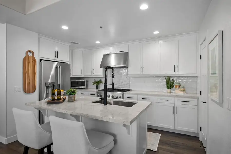 2730 E Evans Rd #9, San Diego, CA 92106 - Image #2