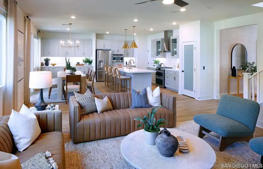 709 Meadowood St #328, Fallbrook, CA 92028 - #3