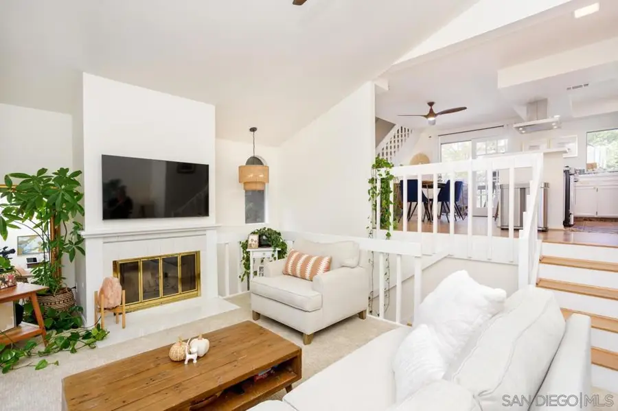 2364 Altisma Way #A, Carlsbad, CA 92009 - Image #2