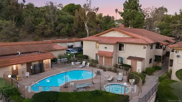 265 Loma Alta Dr #D8, Oceanside, CA 92054