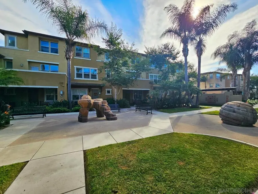 671 Paradise Way, National City, CA 91950 - #3