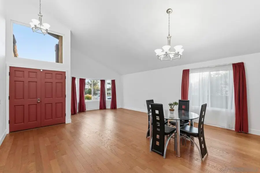 10985 Sunny Meadow St, San Diego, CA 92126 - Image #2