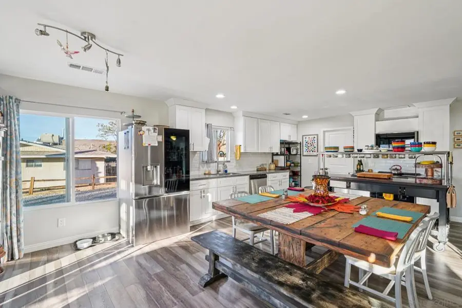 6941 Lennox Ave, Yucca Valley, CA 92284 - Image #2