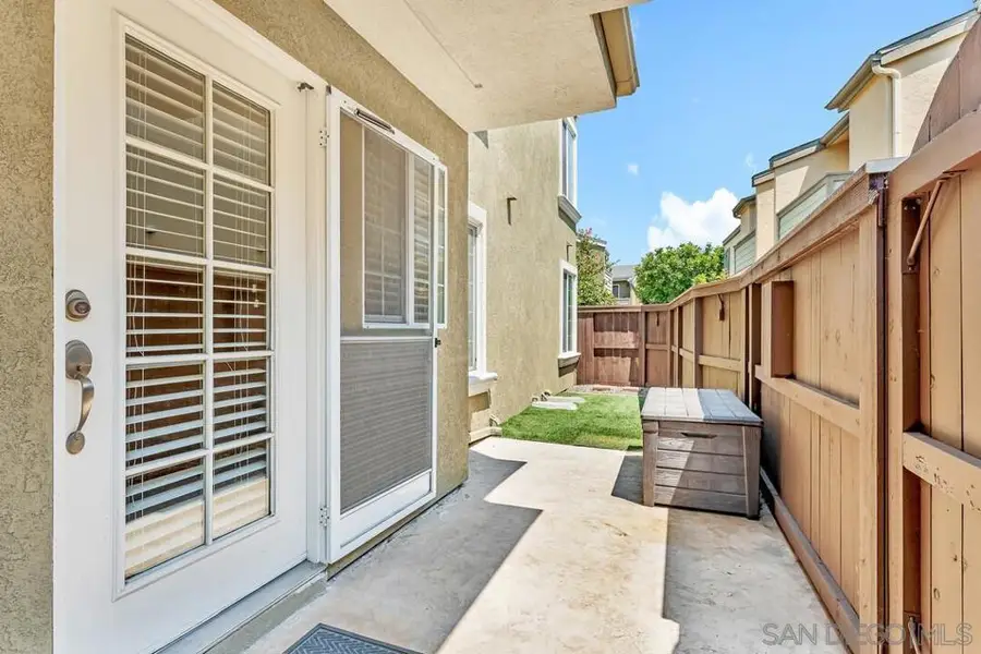 5402 Balboa Arms Dr #345, San Diego, CA 92117 - Image #2