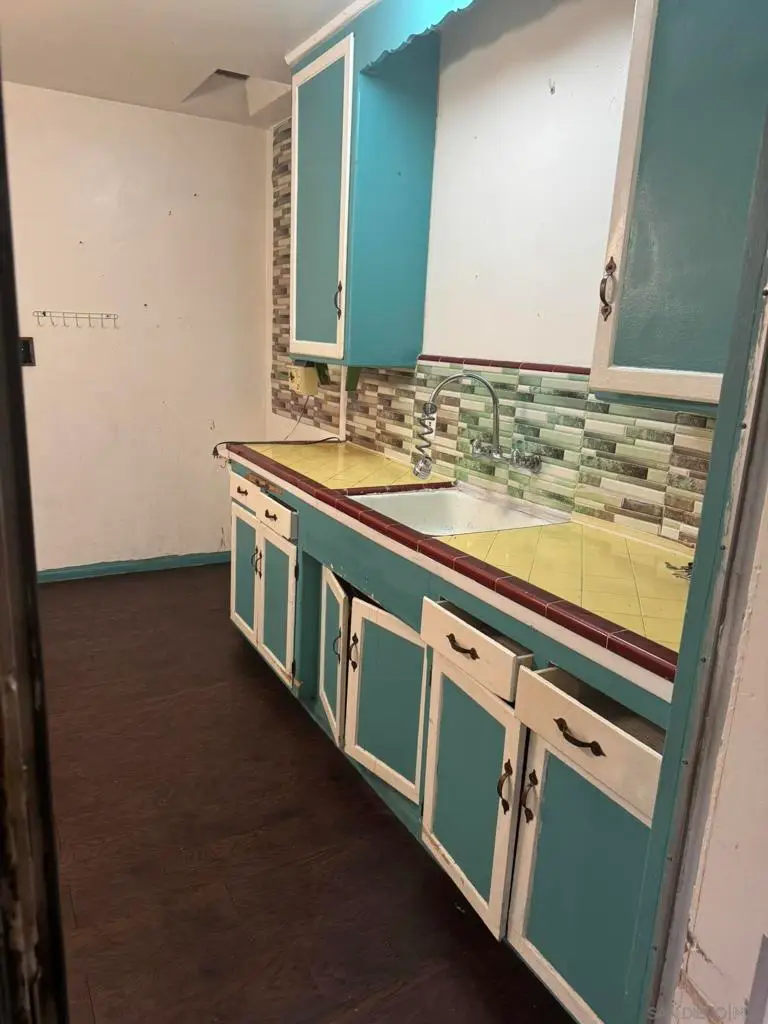 866 Merlin Dr, San Diego, CA 92114 - Image #2