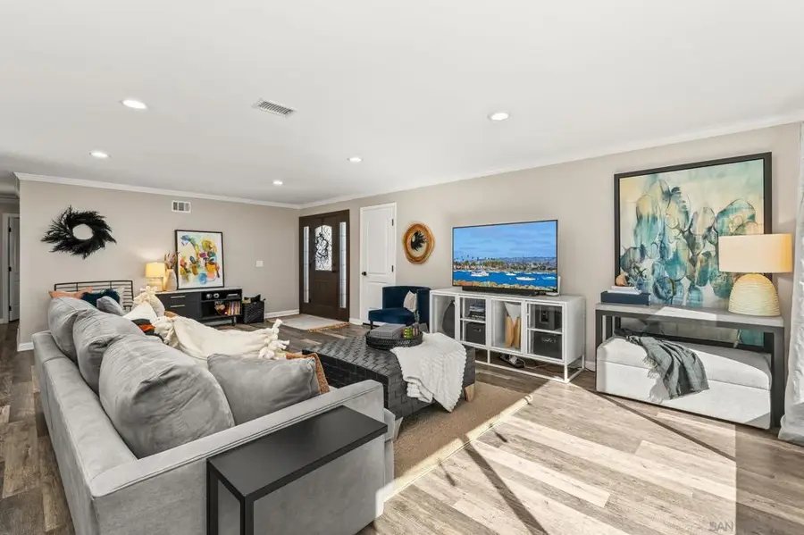 8347 Carlton Oaks Dr., Santee, CA 92071 - Image #3