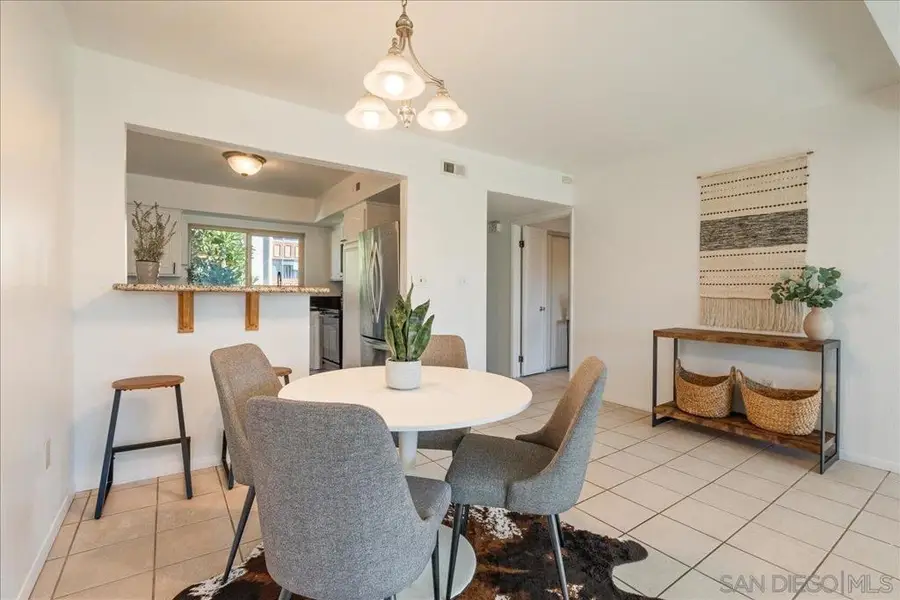 6816 Hyde Park Dr #N, San Diego, CA 92119 - Image #3