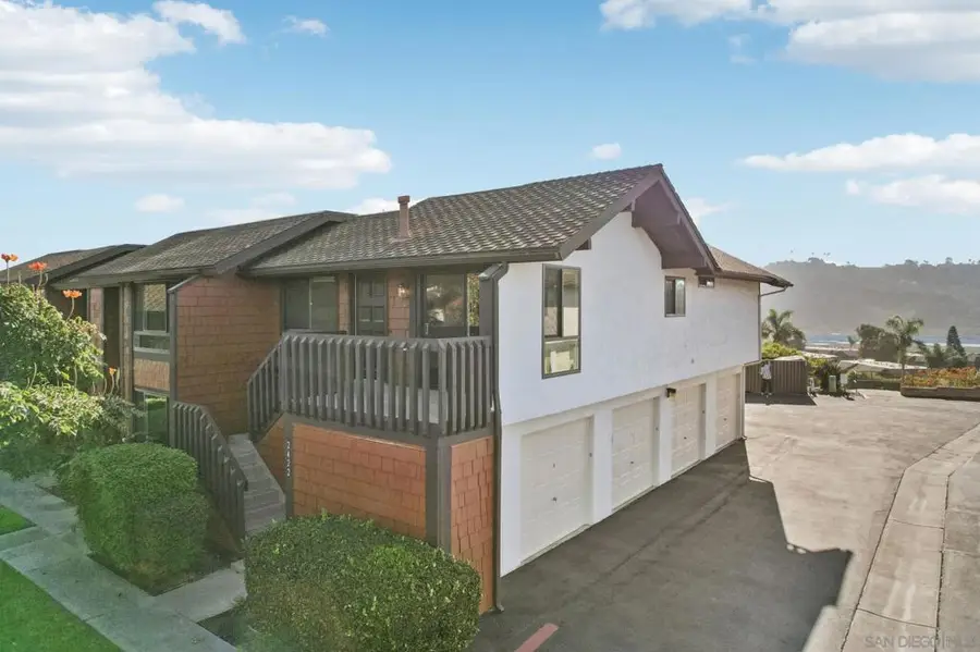 2422 Caminito Ocean Cv, Cardiff By The Sea, CA 92007 - Image #2