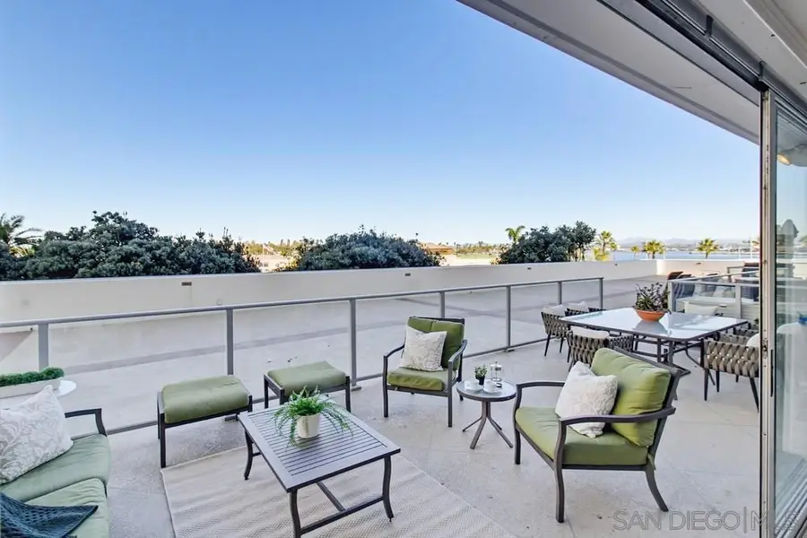 1820 Avenida Del Mundo #108, Coronado, CA 92118 - #2