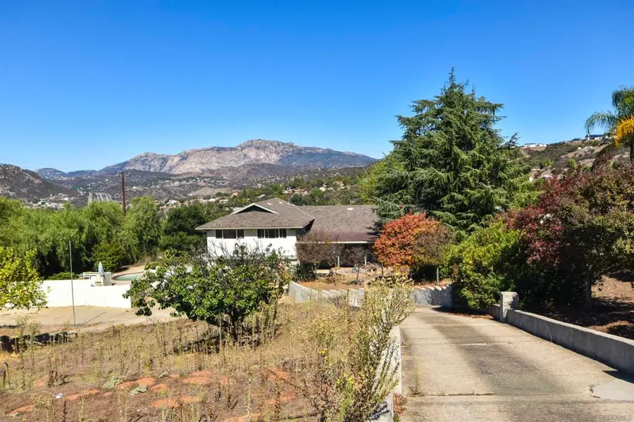914 S Grade Rd, Alpine, CA 91901 - #2