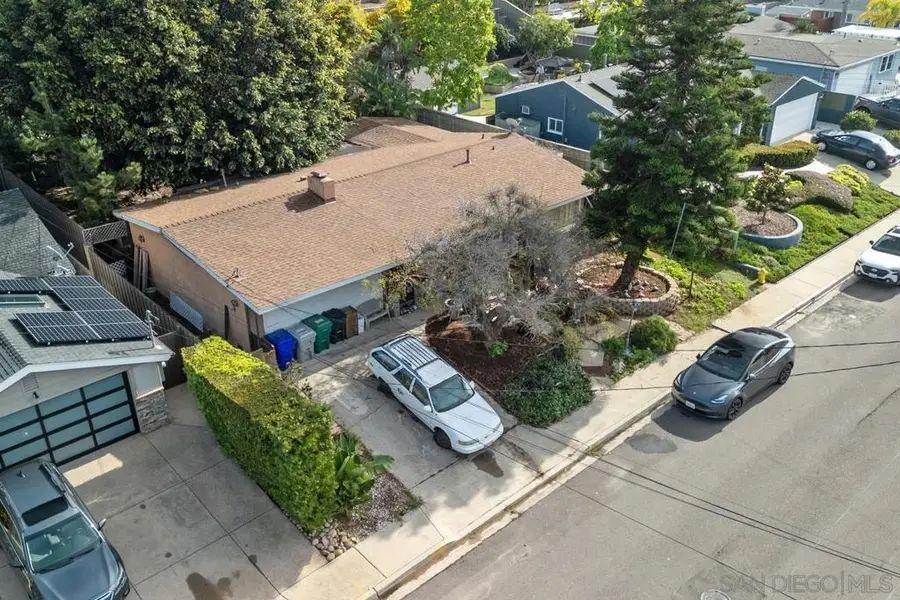 2747 Fairfield St, San Diego, CA 92110 - #3