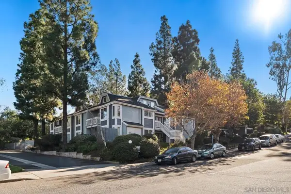 1564 Tanglewood Ln #19, Escondido, CA 92029