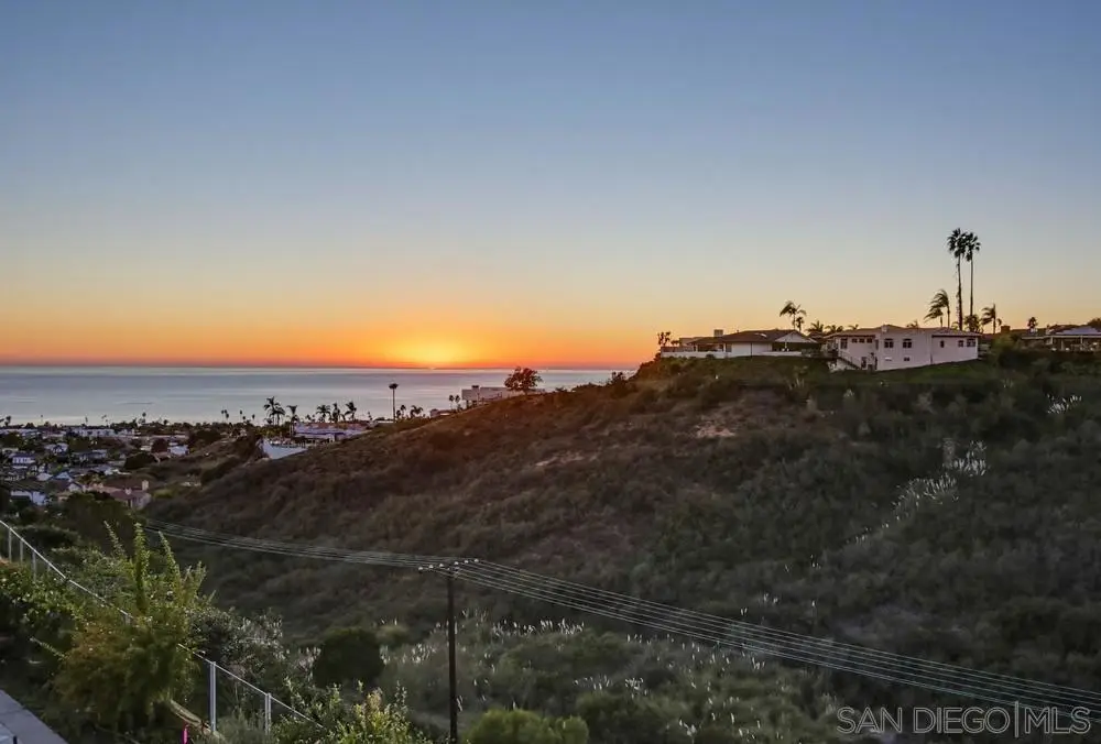 5448 Caminito Bayo, La Jolla, CA 92037 - Image #1