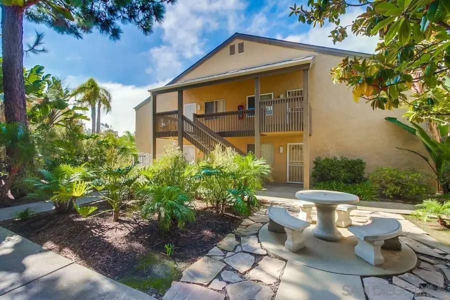 8628 Via Mallorca #D, La Jolla, CA 92037 - #2